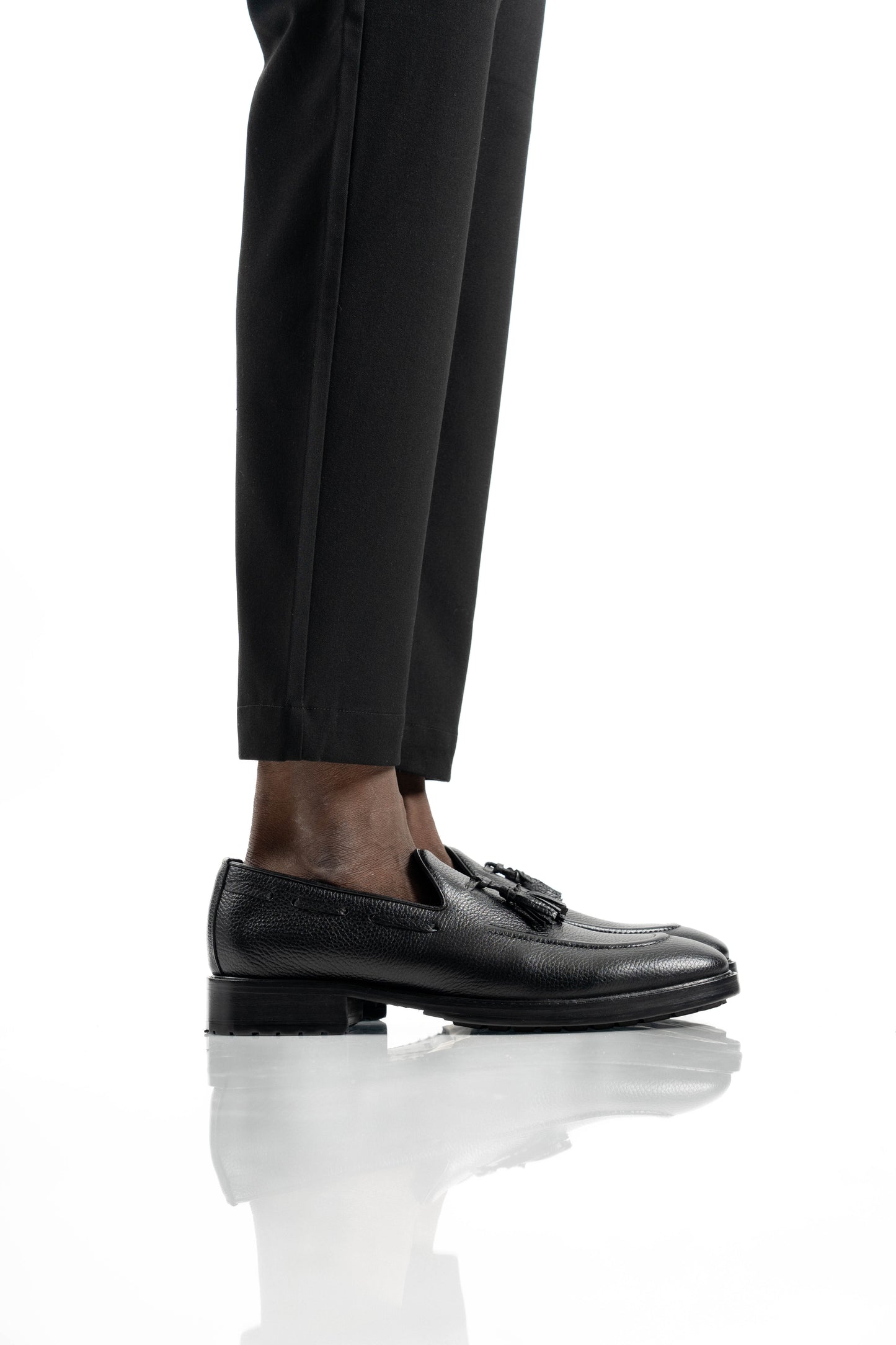 BLACK LOAFER TRACK
