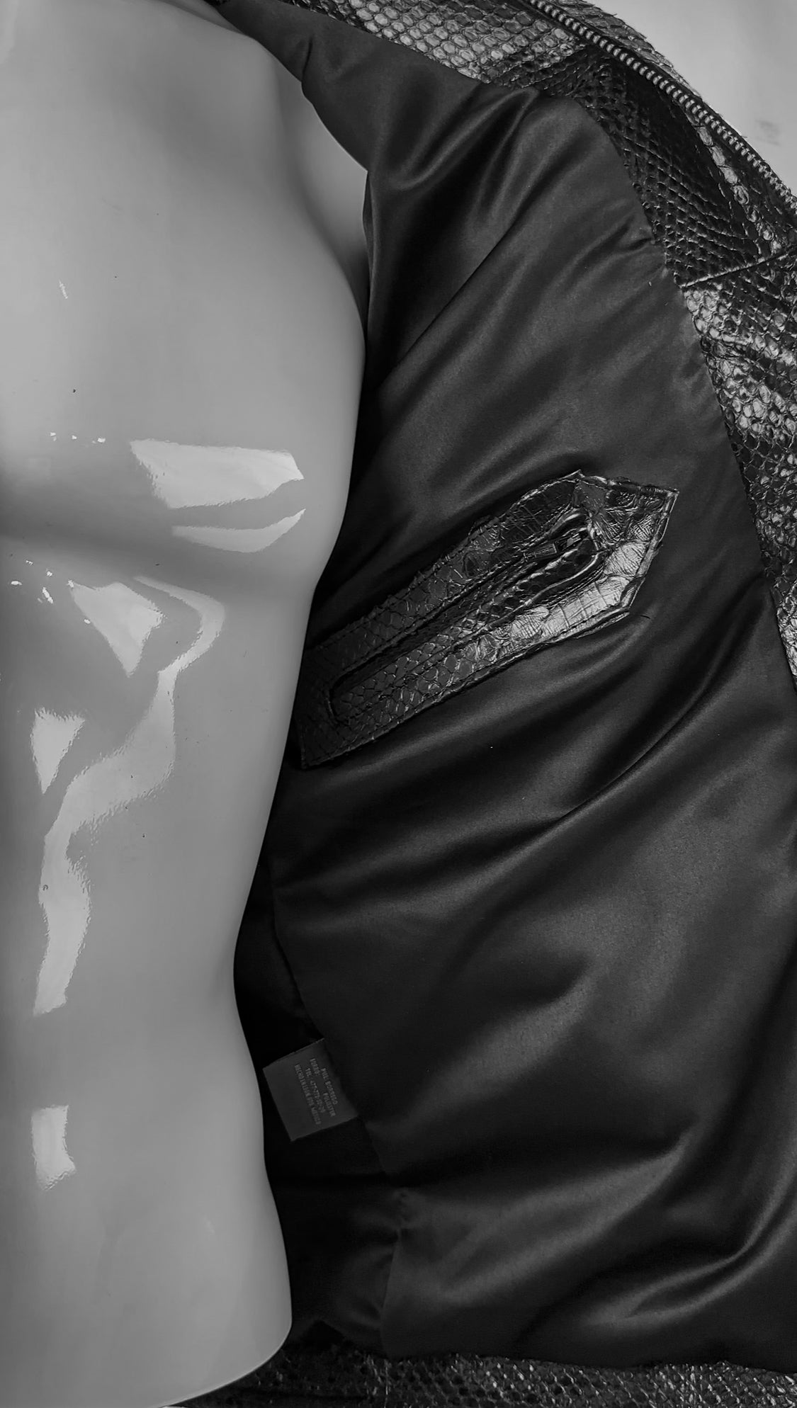 BLACK PYTHON JACKET