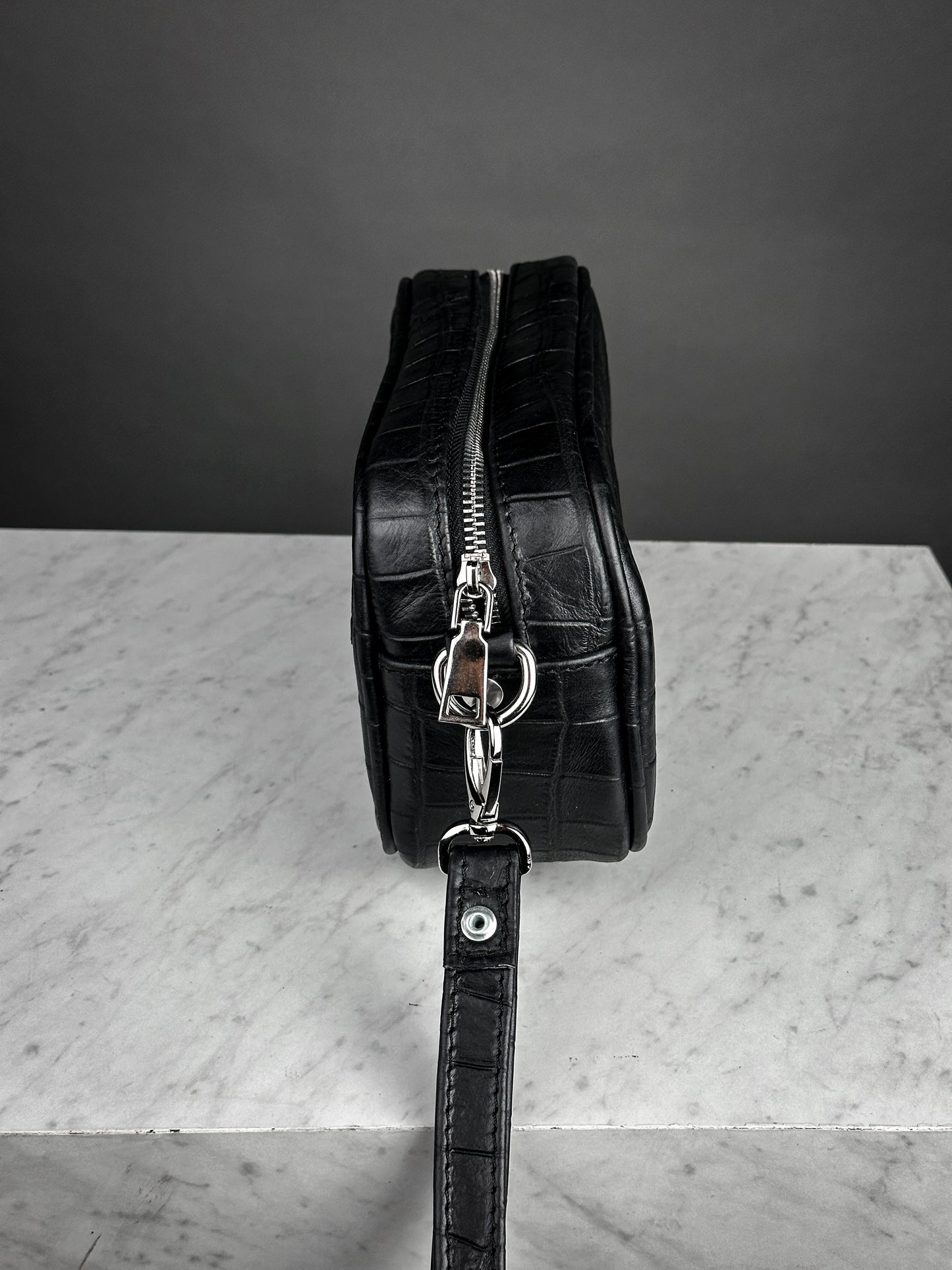 BLACK HANDBAG