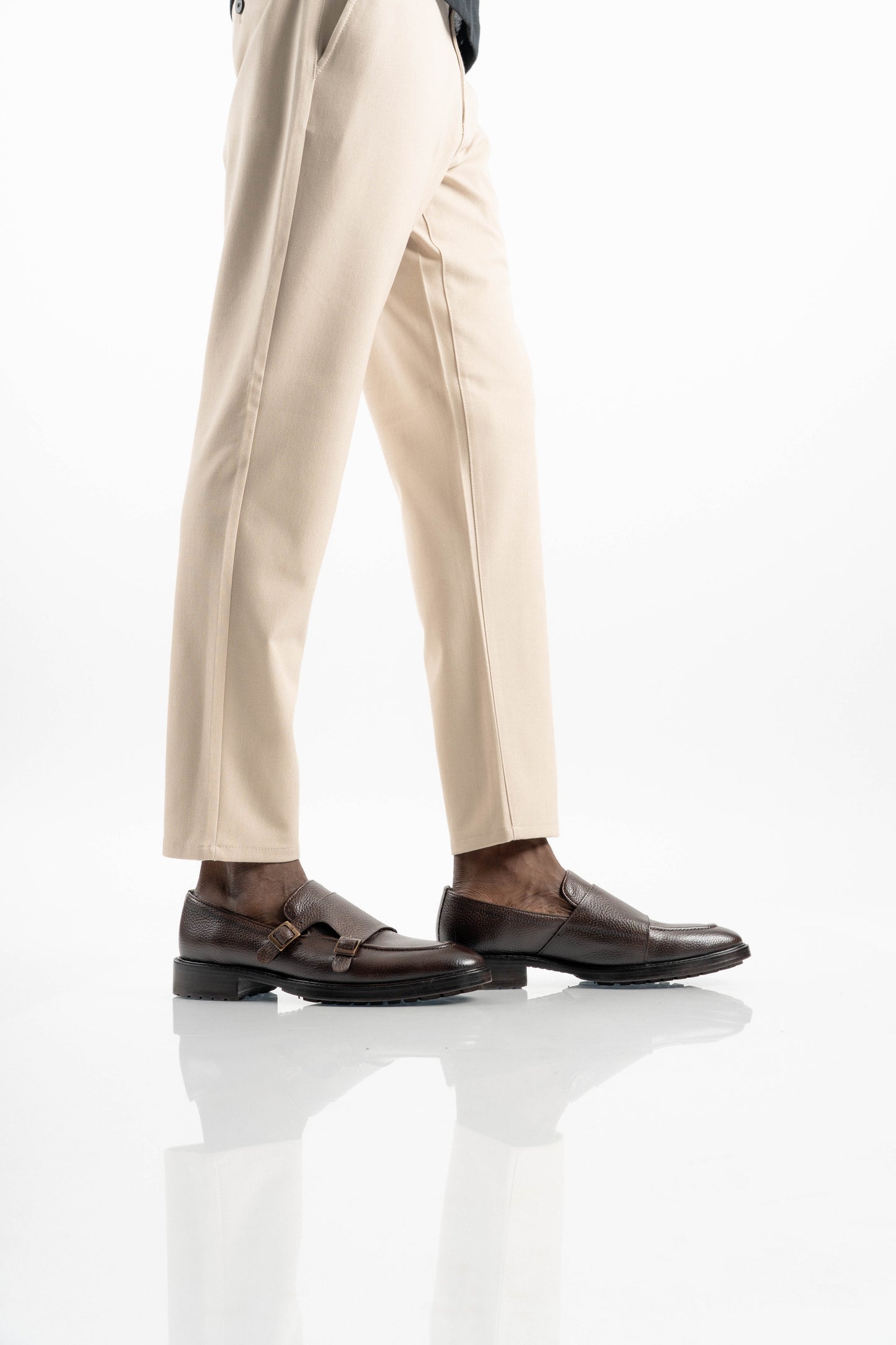 BROWN FLOATER MONK