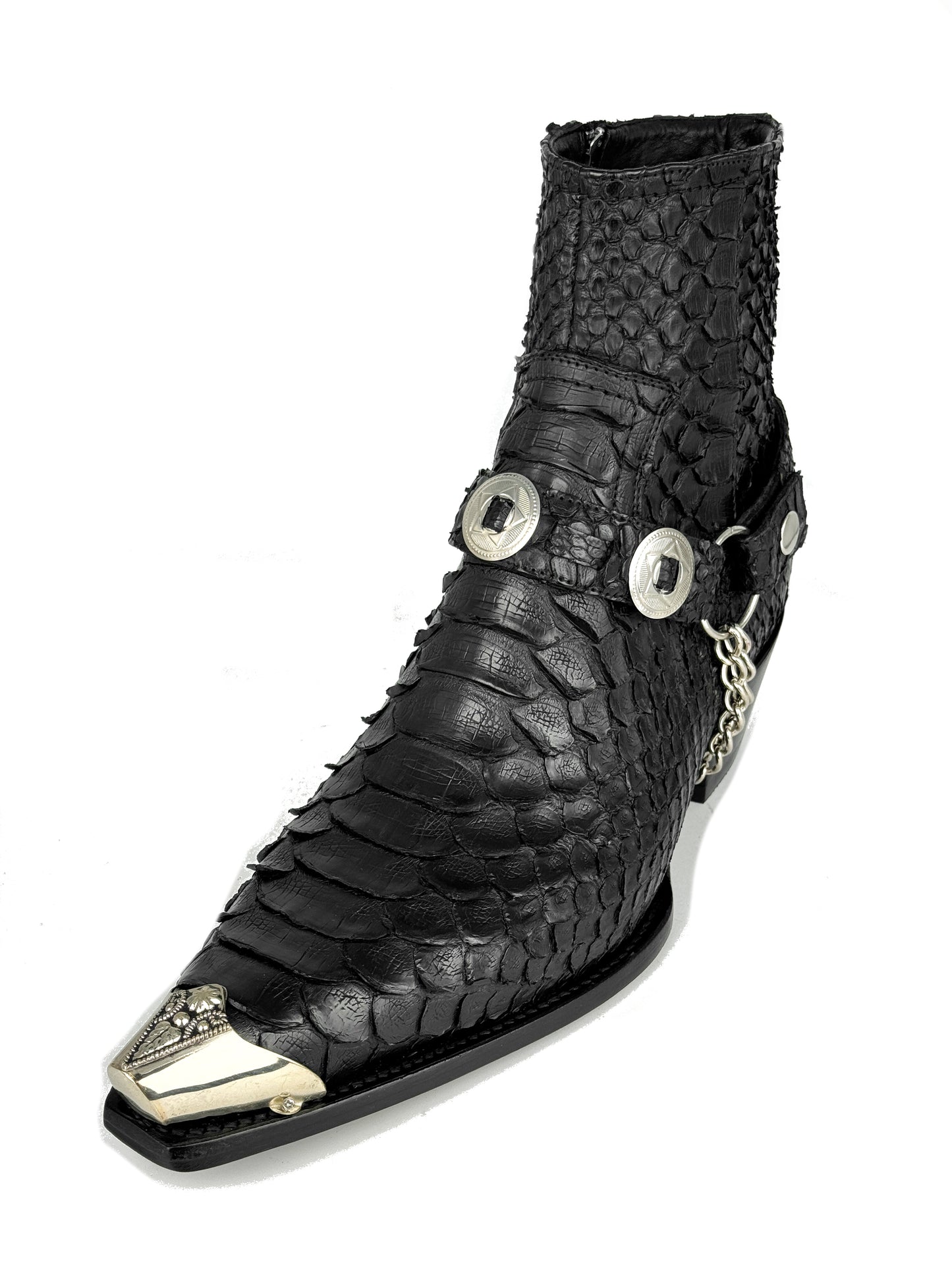 BLACK METAL TIP PYTHON MUNICH