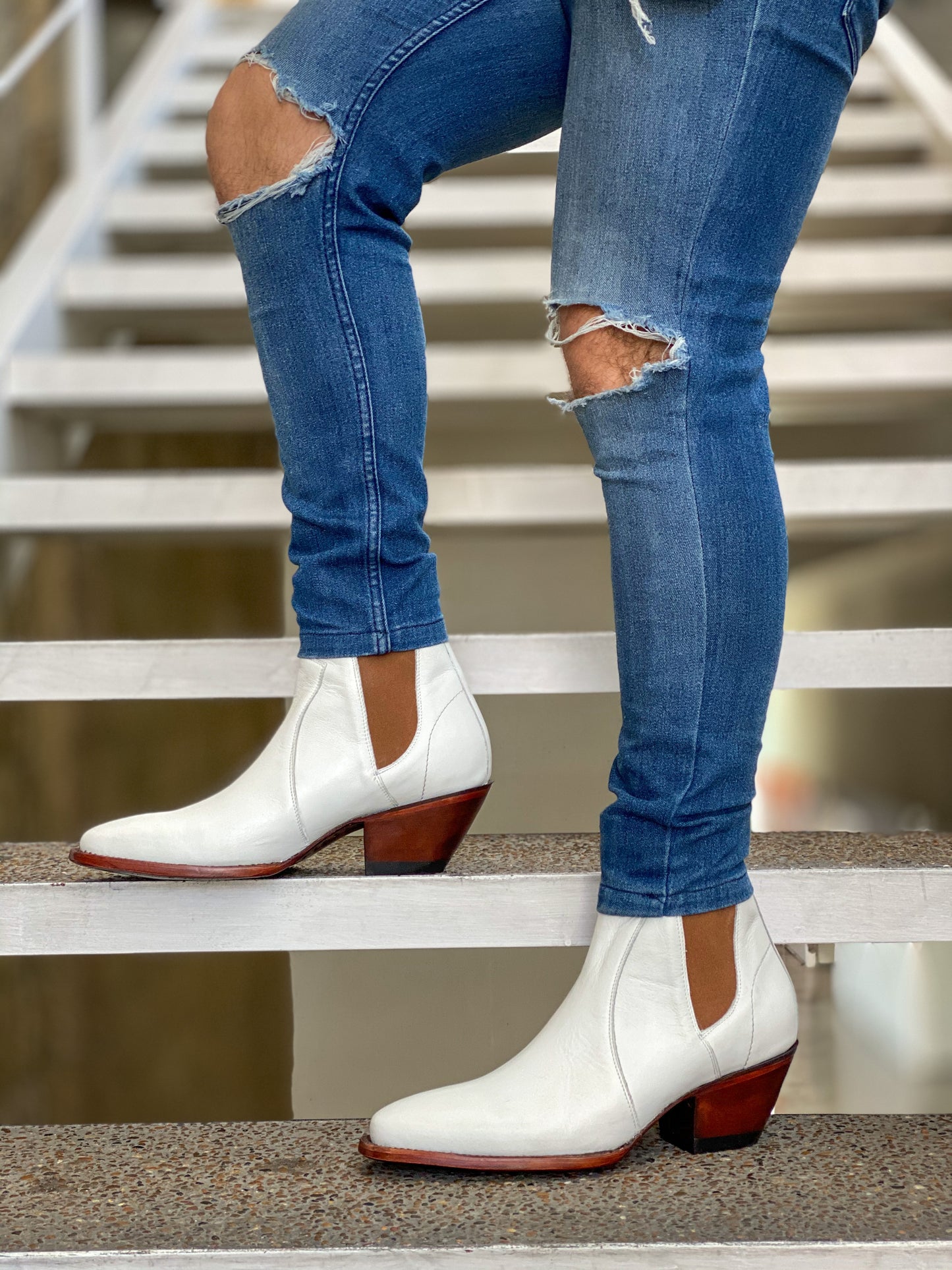 WHITE MOSCU BOOTS
