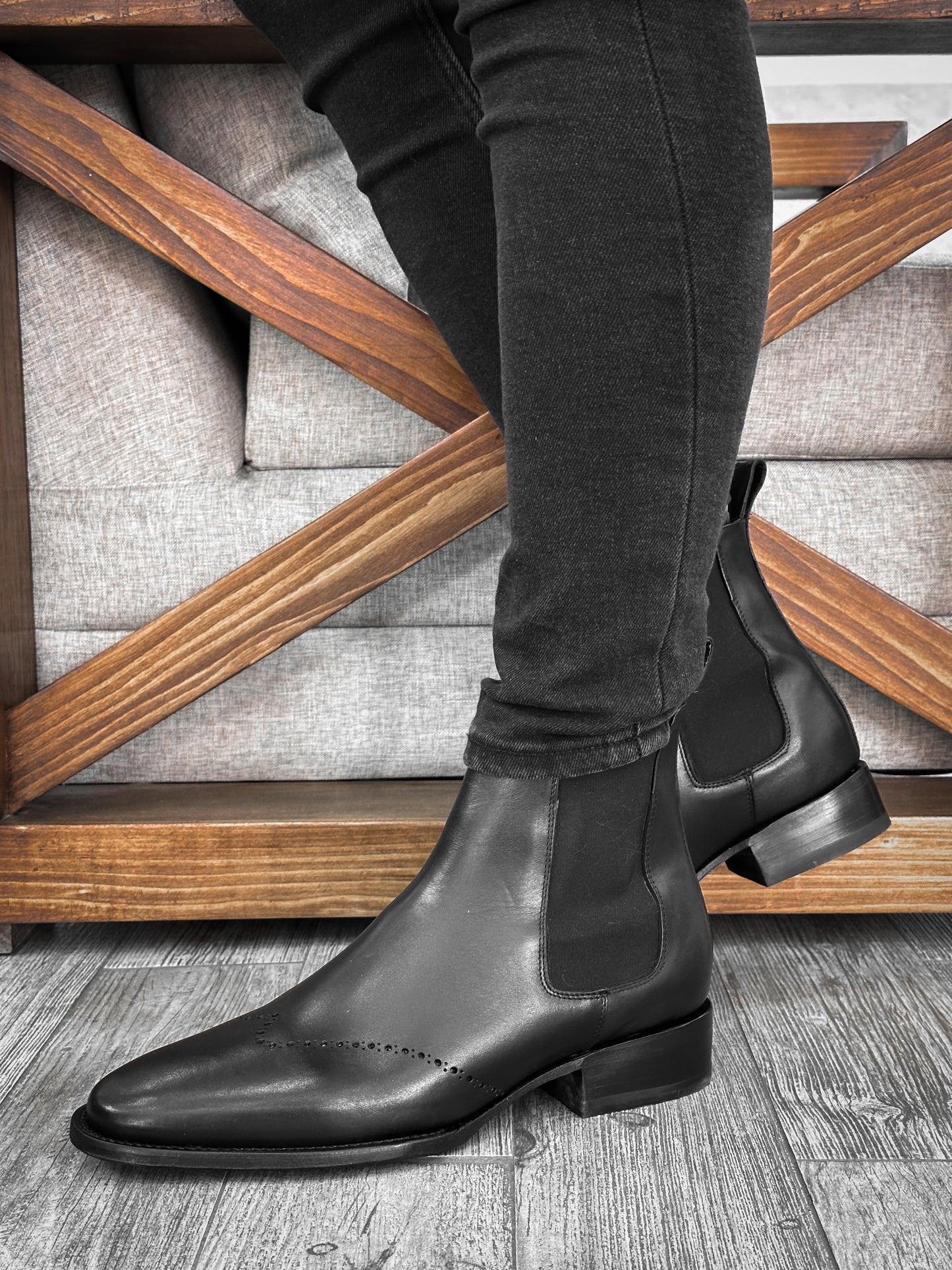 CHELSEA BROGUE BOOTS