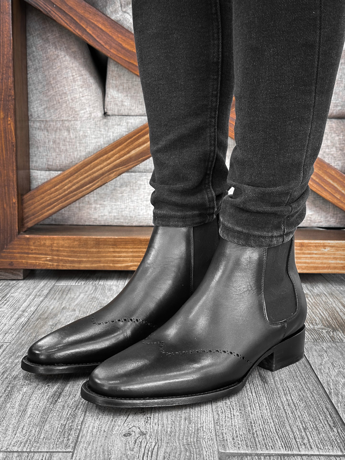 CHELSEA BROGUE BOOTS