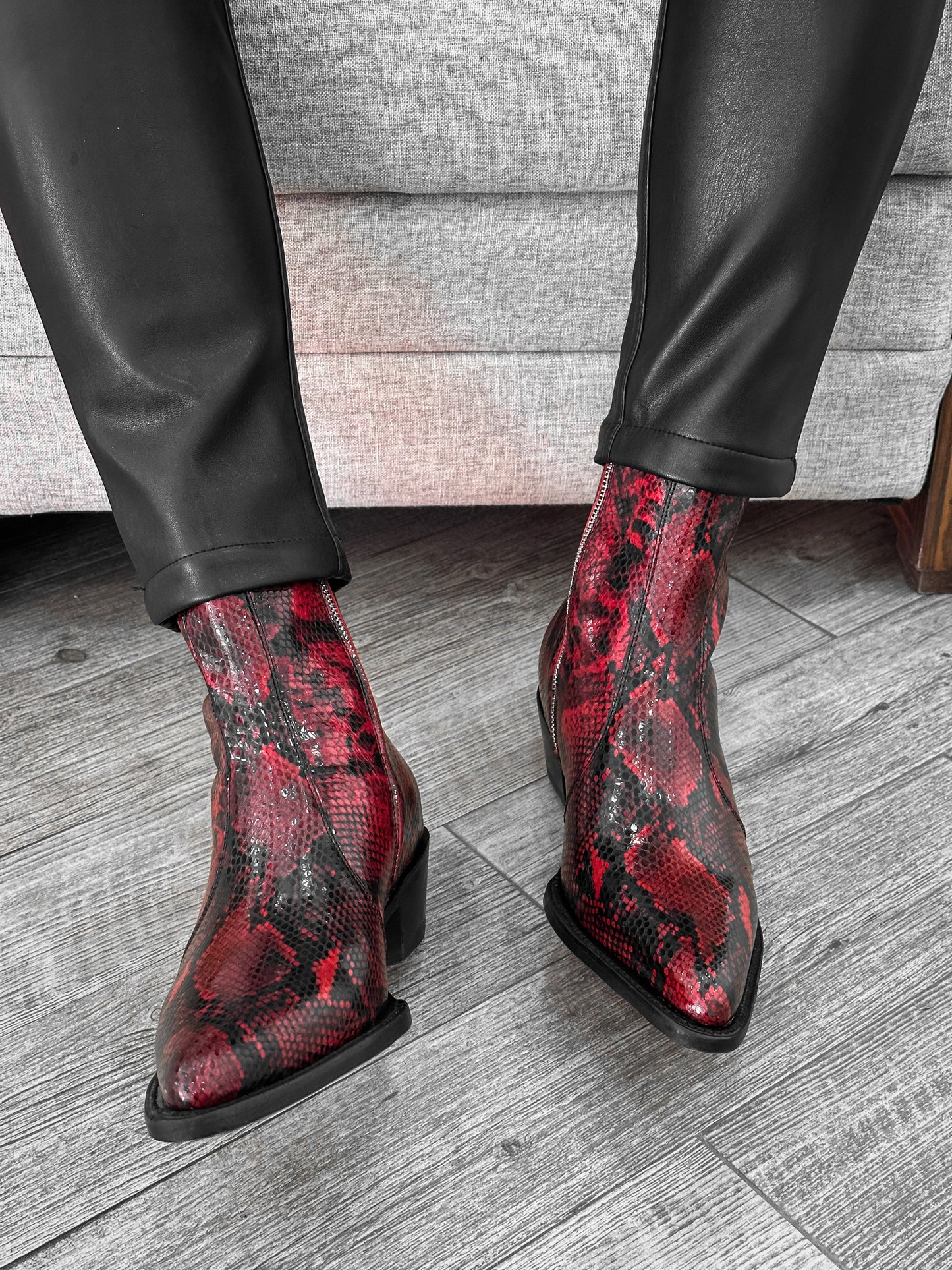 RED SNAKE CANNES