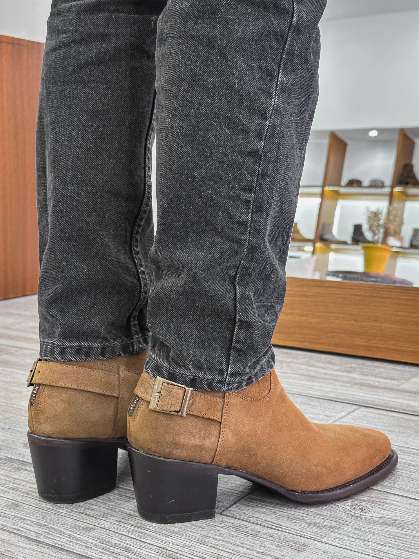 BROWN VALENCIA BOOTS
