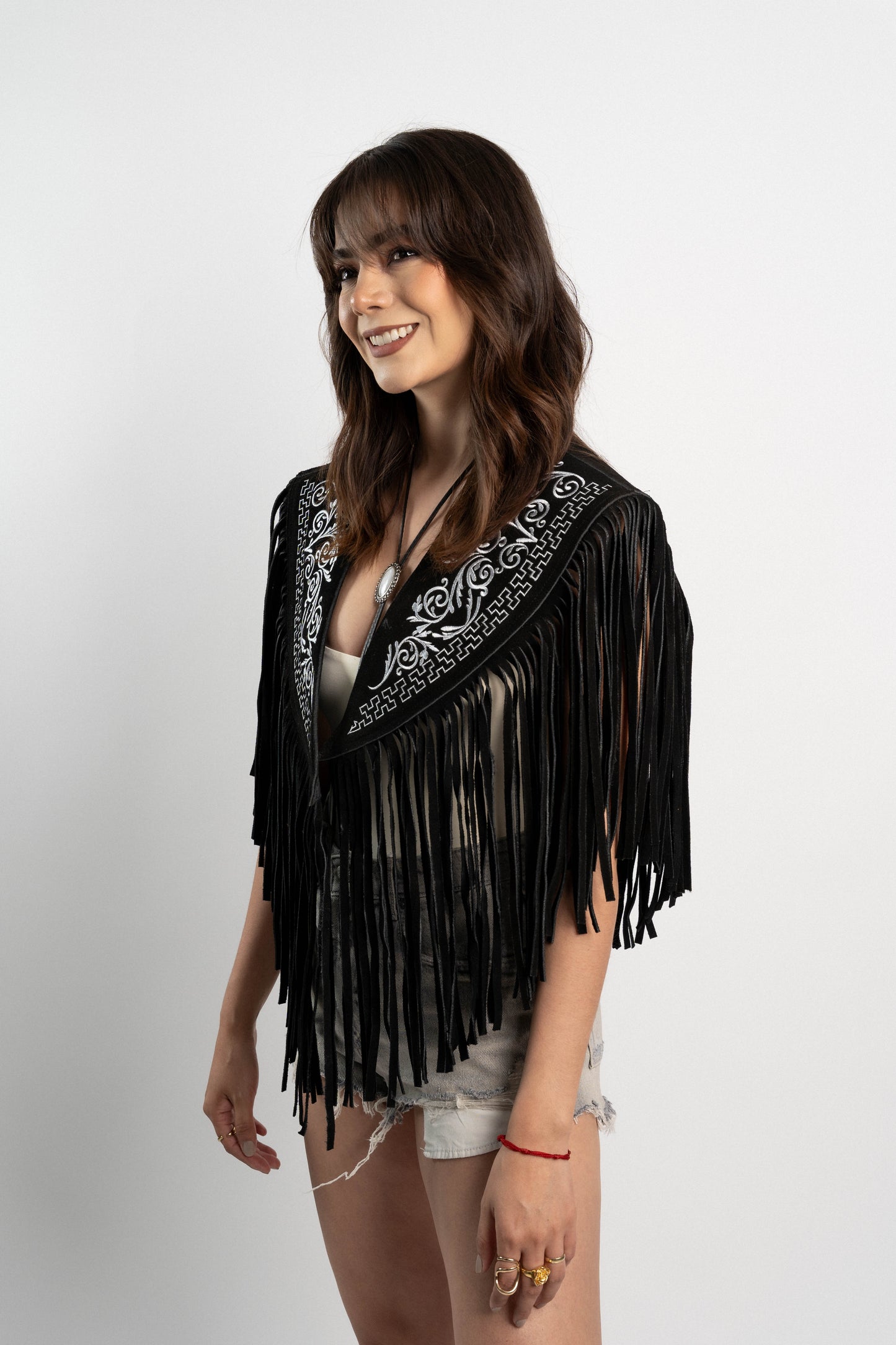 PONCHO ANTE BORDADOS