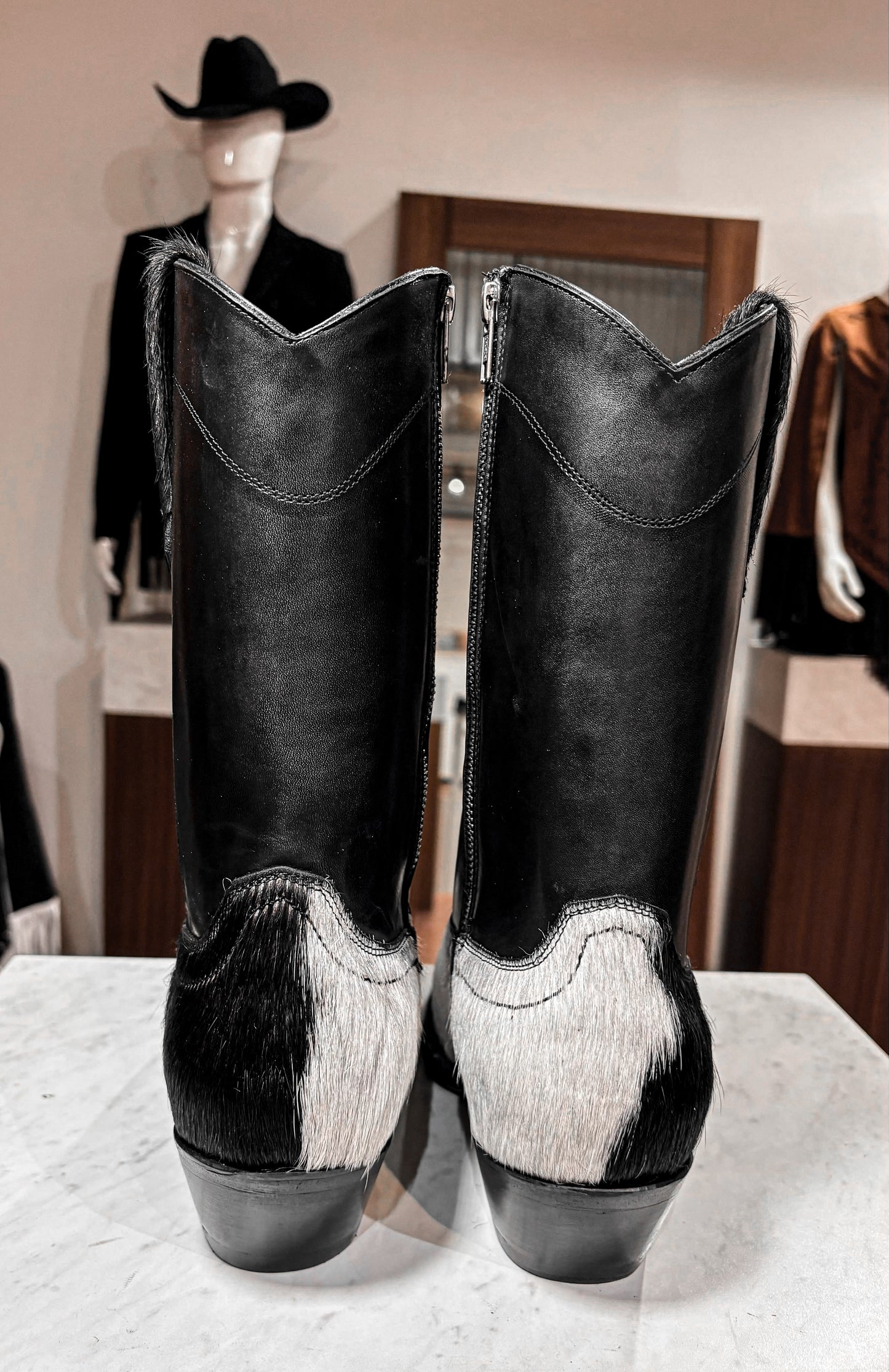 HIGH COW WESTERN