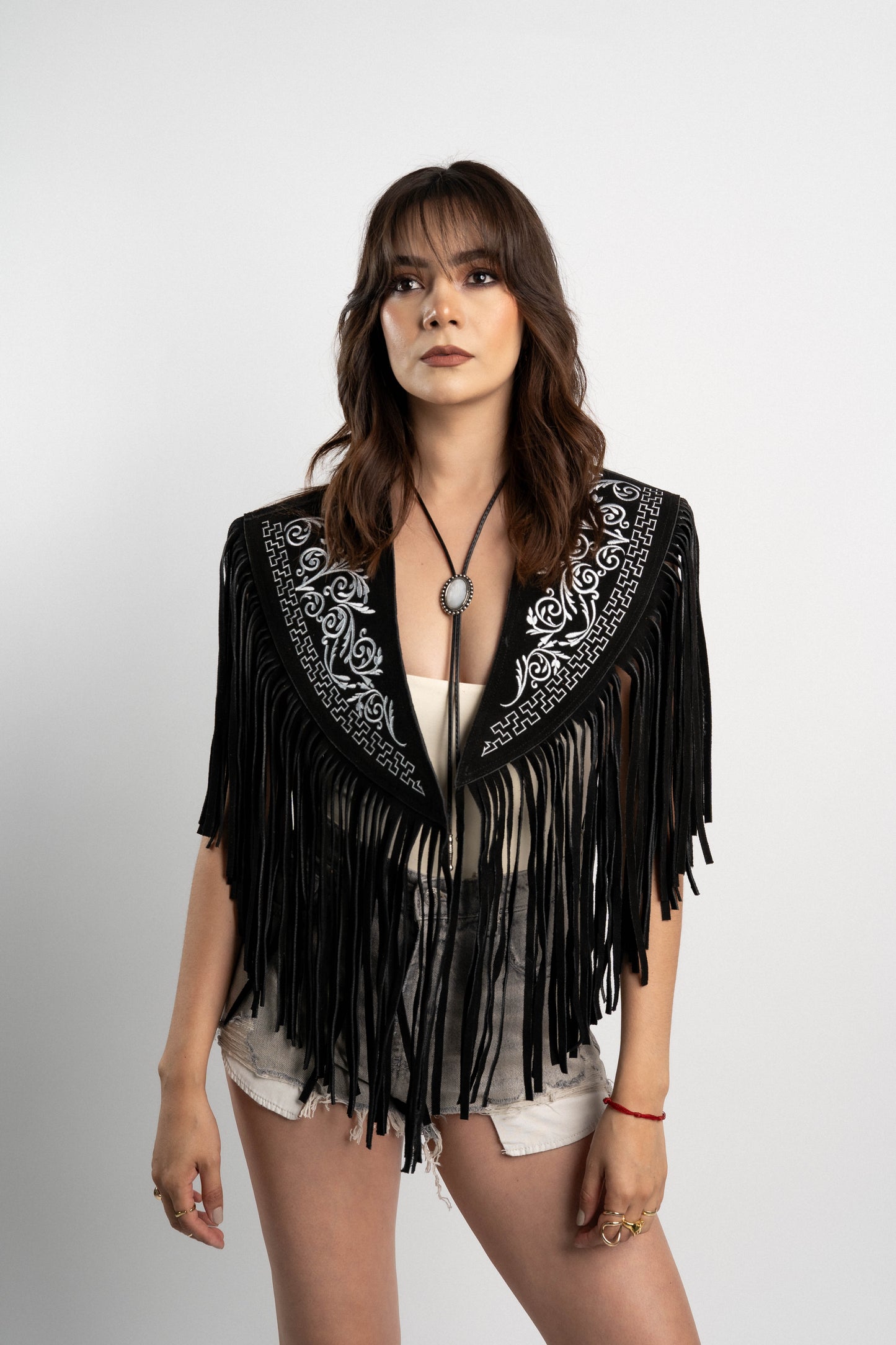 PONCHO ANTE BORDADOS