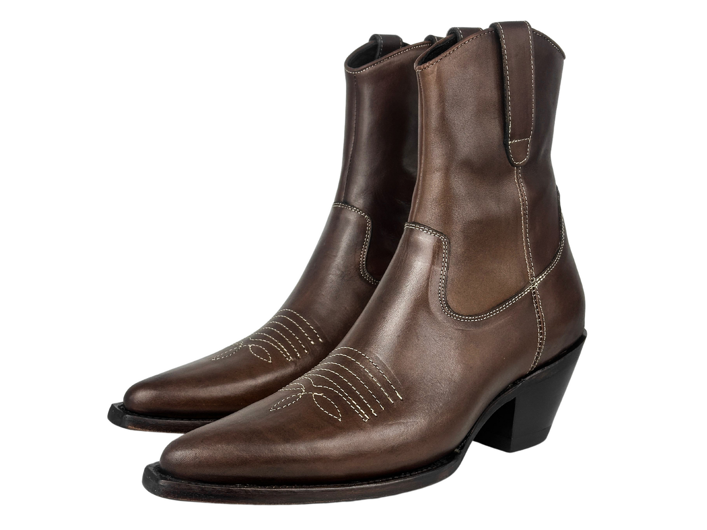 BROWN WESTERN BOOTS