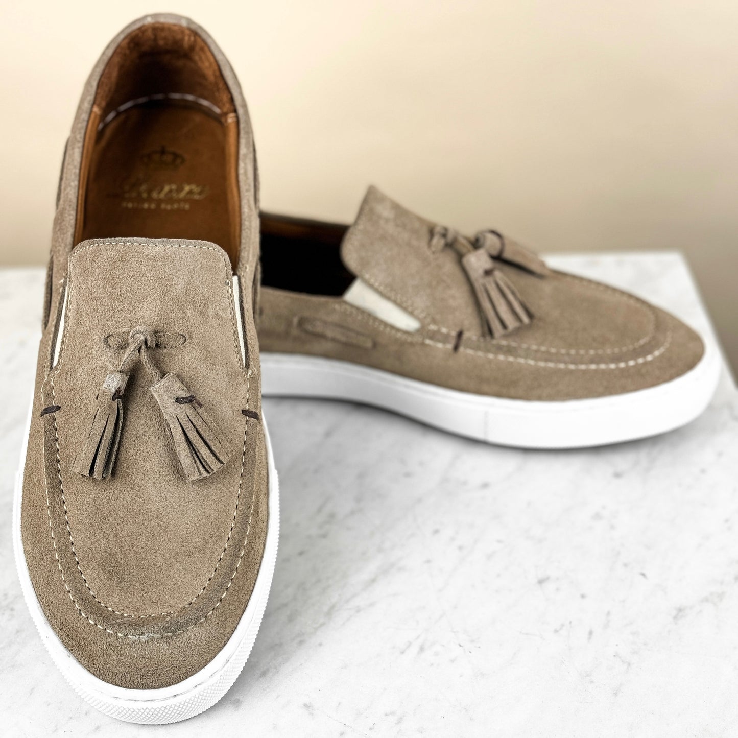 BEIGE SUEDE SNEAKER